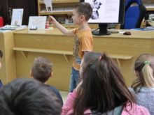 novakova - Cesta-do-knihovny-14.jpg