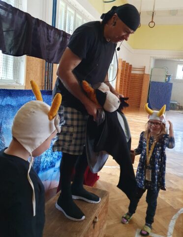 Divadlo - 1707414363570