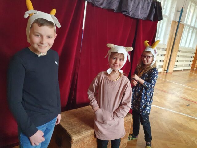 Divadlo - 1707414363631