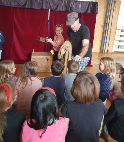 Divadlo - 1707414363675